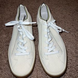 Rothy’s The Lace Up sneakers